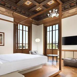 Palazzo Montemartini Rome, A Radisson Collection Ξενοδοχείο